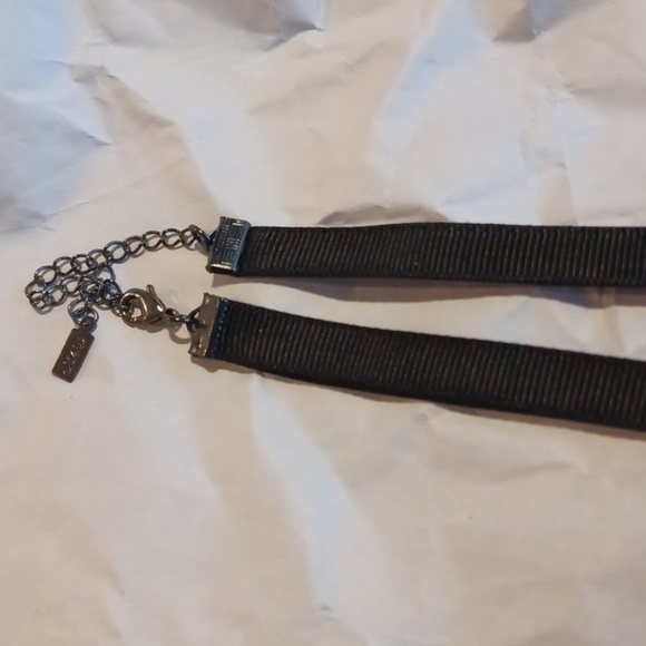 1928 Necklace Black and Yellow Rhinestones Dark Silver Tone, lace design - Picture 3 of 6